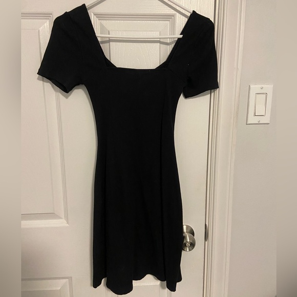 H&M Tie-Detail Ribbed Dress - Picture 3 of 4